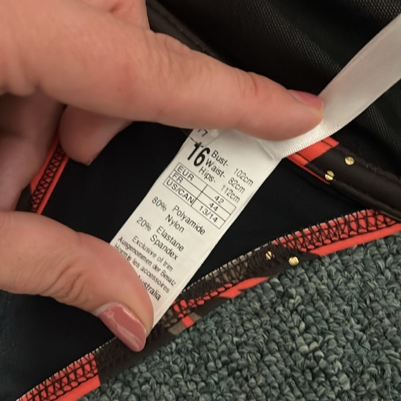 Seafolly bikini bathing suit  top size 12/14 women’s - Picture 9 of 9